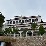 Bed & Breakfast Kalamar 3*