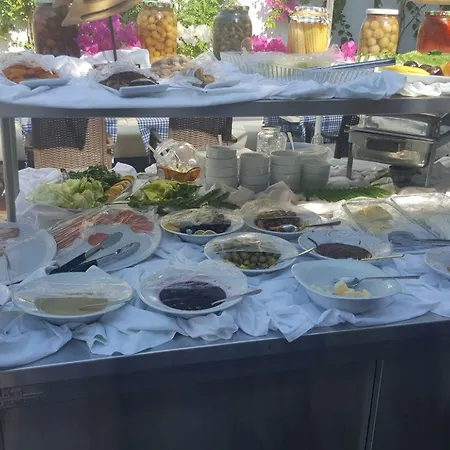 Kalamar Nocleg ze śniadaniem 3*