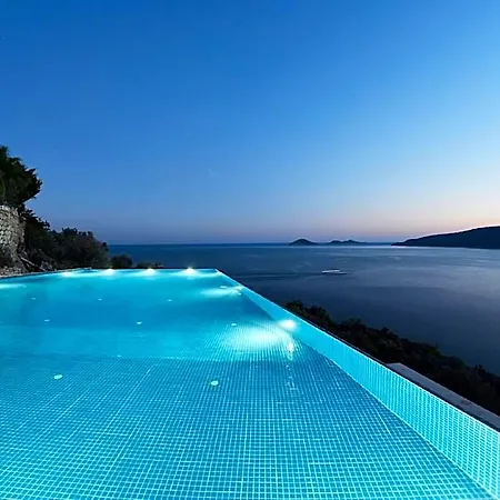 Kalamar 3* Kalkan