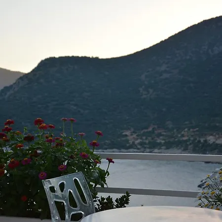 Kalamar Oda ve Kahvaltı Kalkan