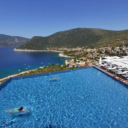 Oda ve Kahvaltı Kalamar 3*